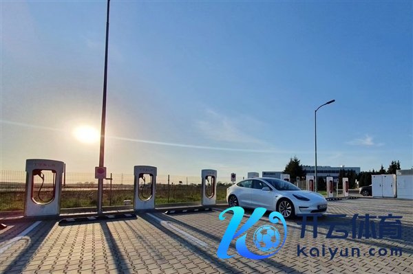 交通运载部：力图2025年底基本达成公路充电桩要点全粉饰